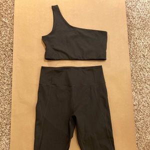 Bianca one shoulder bra&black compressive highrise legging girlfriend collective